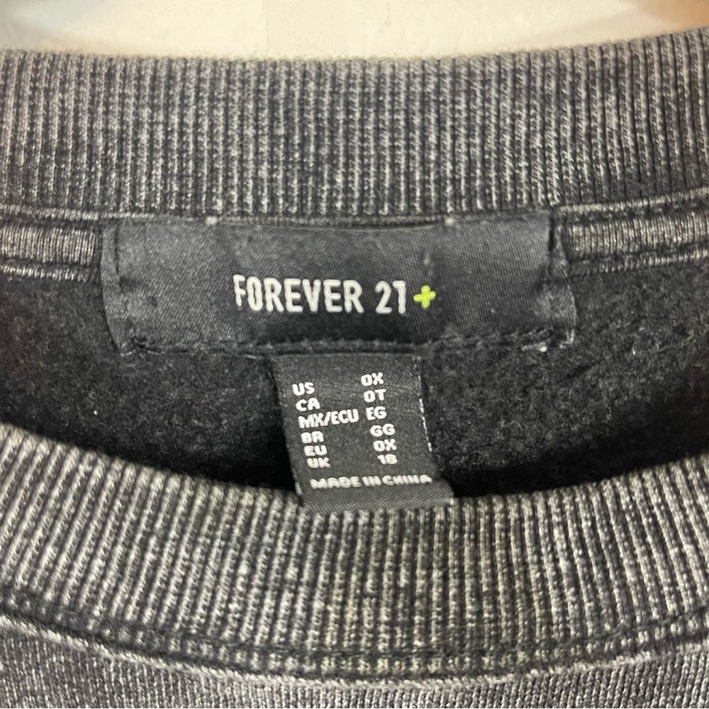 Forever 21 Psychadelic Mushroom Peace Sign Sweat Shirt OX Black Crew Neck - Picture 5 of 5